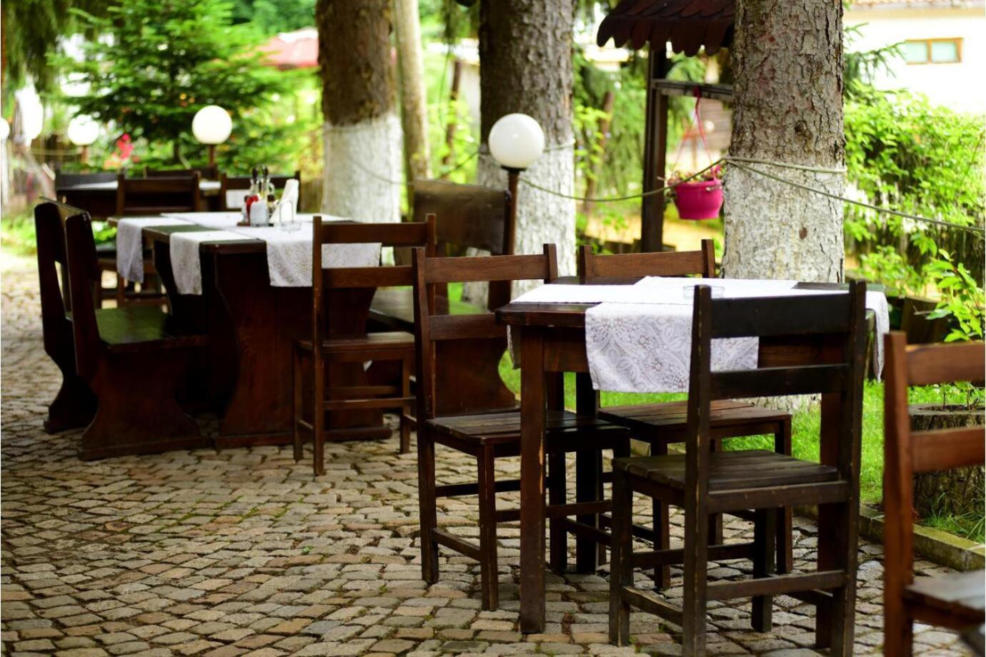 Рибарникъ Hotell Brŭshlyan Exteriör bild